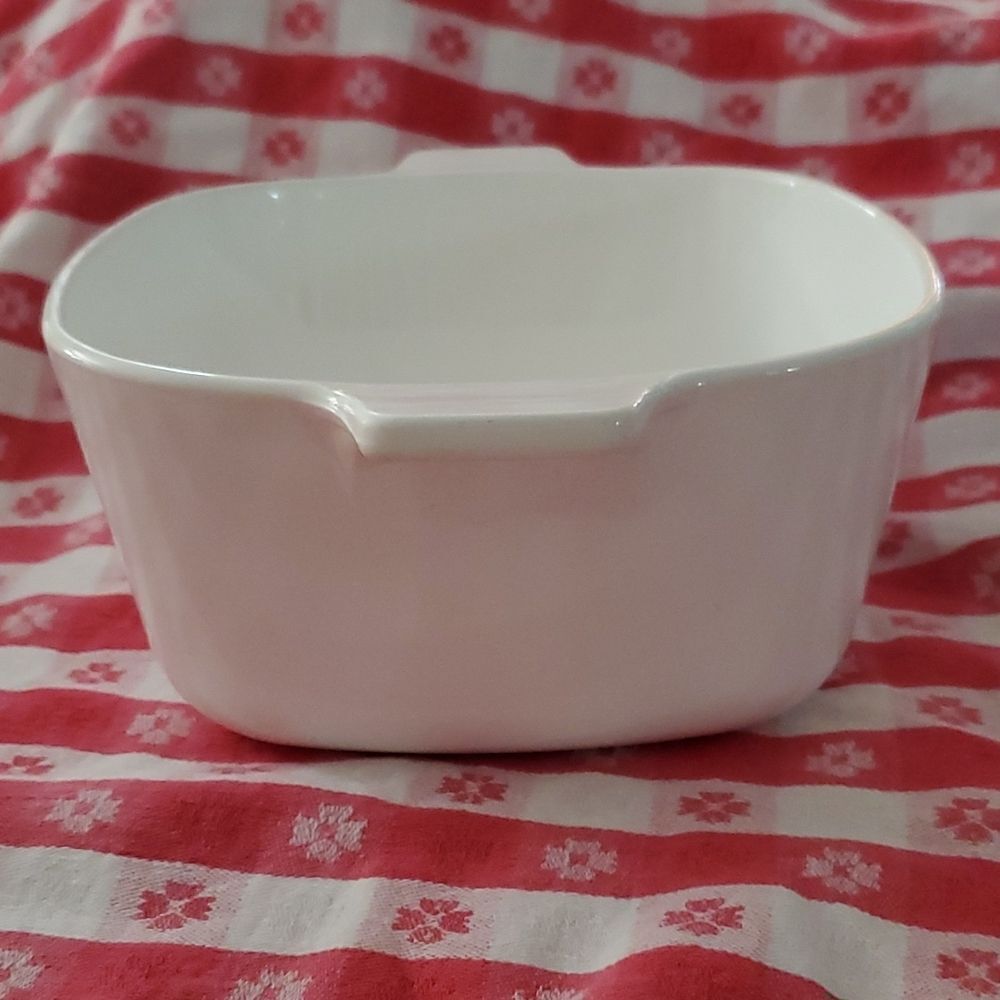 Corningware 1 3/4 quart Dish - Picture 5 of 7